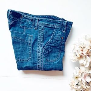 Crop adjustable length jeans
Light + fab!